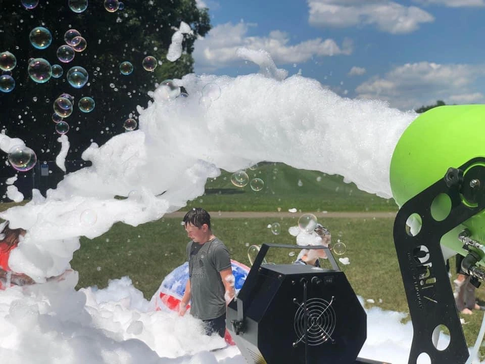 OHFX FC-1 Foam Machine in action