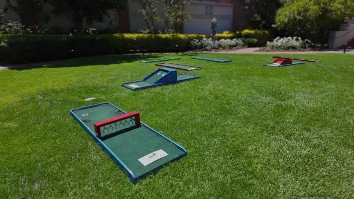 Mini Golf from RAD Entertainment’s event collection