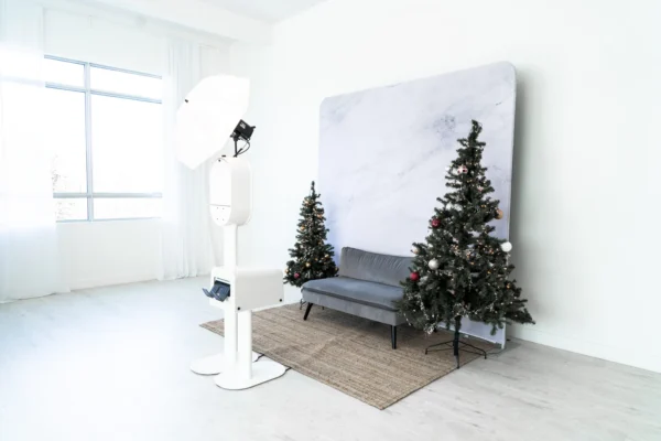 Luxury DSLR Photo Booth from RAD Entertainment’s event collection